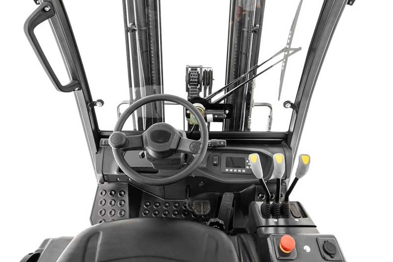 bobcat-b20nsc-xe-nang-dien-2-tan-4