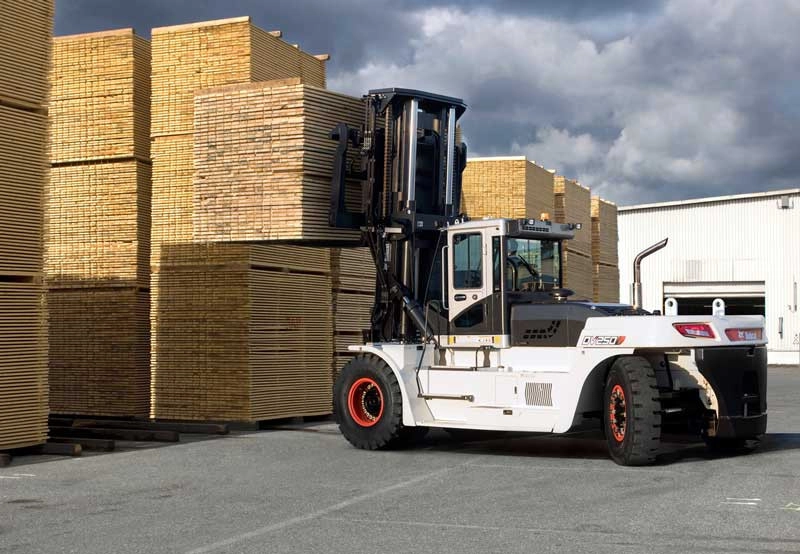 bobcat-dv250s-7-xe-nang-dau-25-tan-9