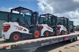 202502-giam-gia-dac-biet-xe-nang-bobcat-tst-phan-phoi-1