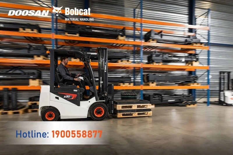 202502-tst-cam-ket-khong-tang-gia-ban-xe-nang-bobcat-1