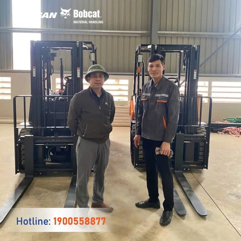 202503-ban-giao-lo-3-xe-nang-dau-3-5-tan-doosan-3